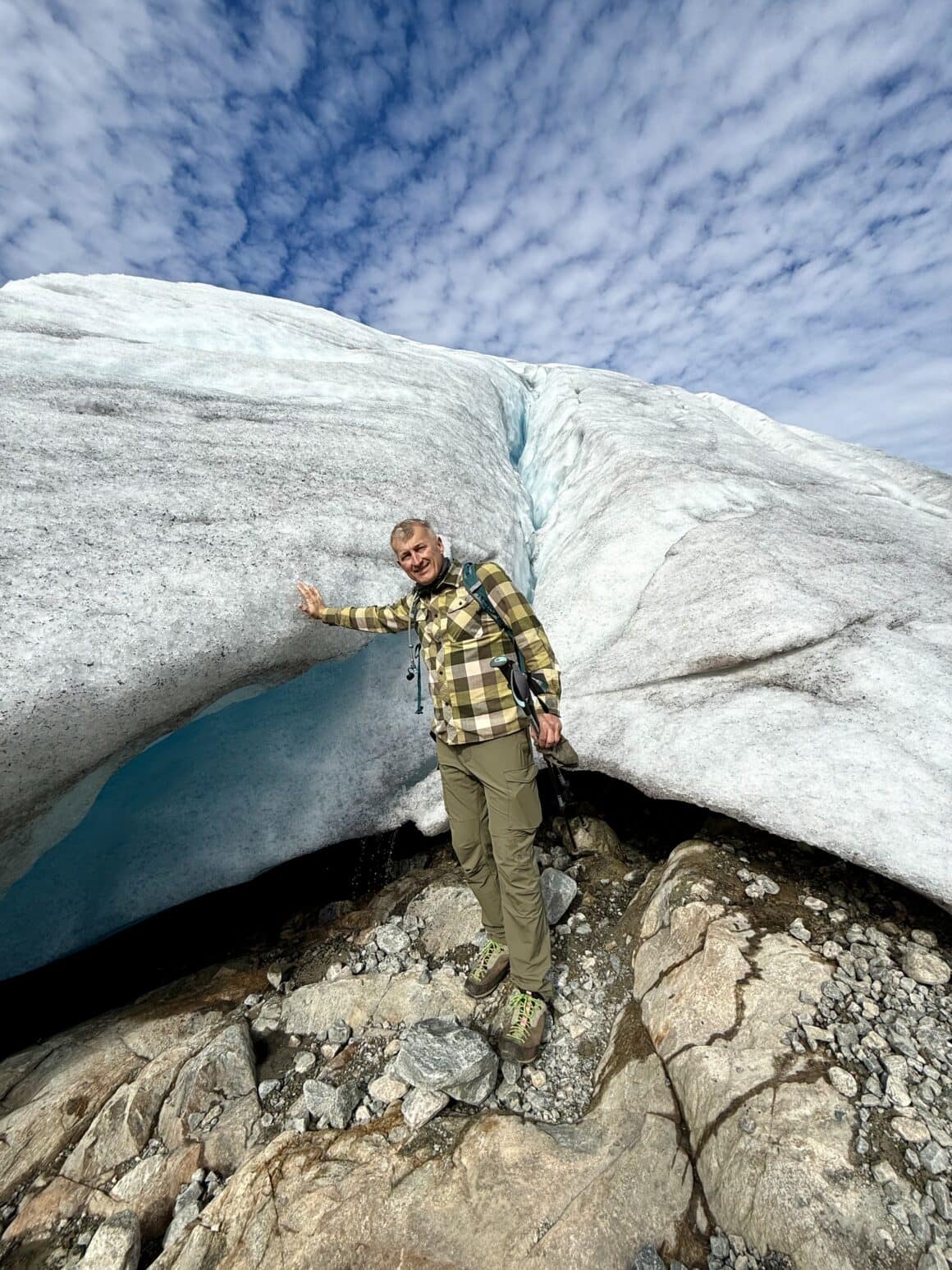 Ten lód pamięta czasy, gdy po ziemi chodziły mamuty. A my stoimy tu z termosami – i to jest piękne.